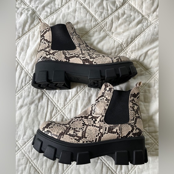 Sam Edelman Circus Boots 🎪 - Picture 2 of 6